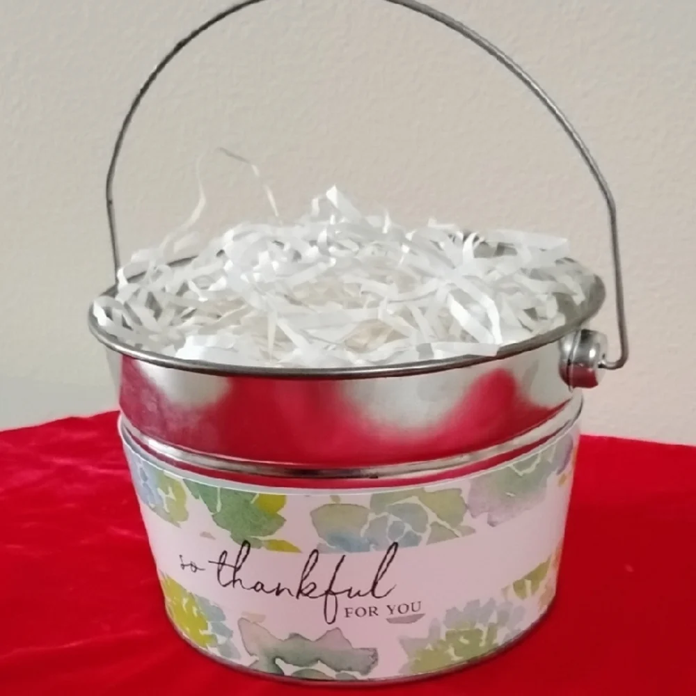 D- Floral Thankful Party Bucket